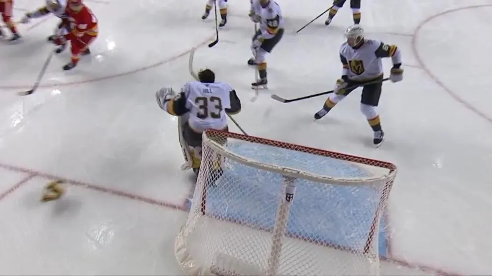 The Vegas Golden Knights Goaltending Injury Crisis: Adin Hill Out, Akira Schmid Steps Up - Article Draft & Prospects sur NHL Insight