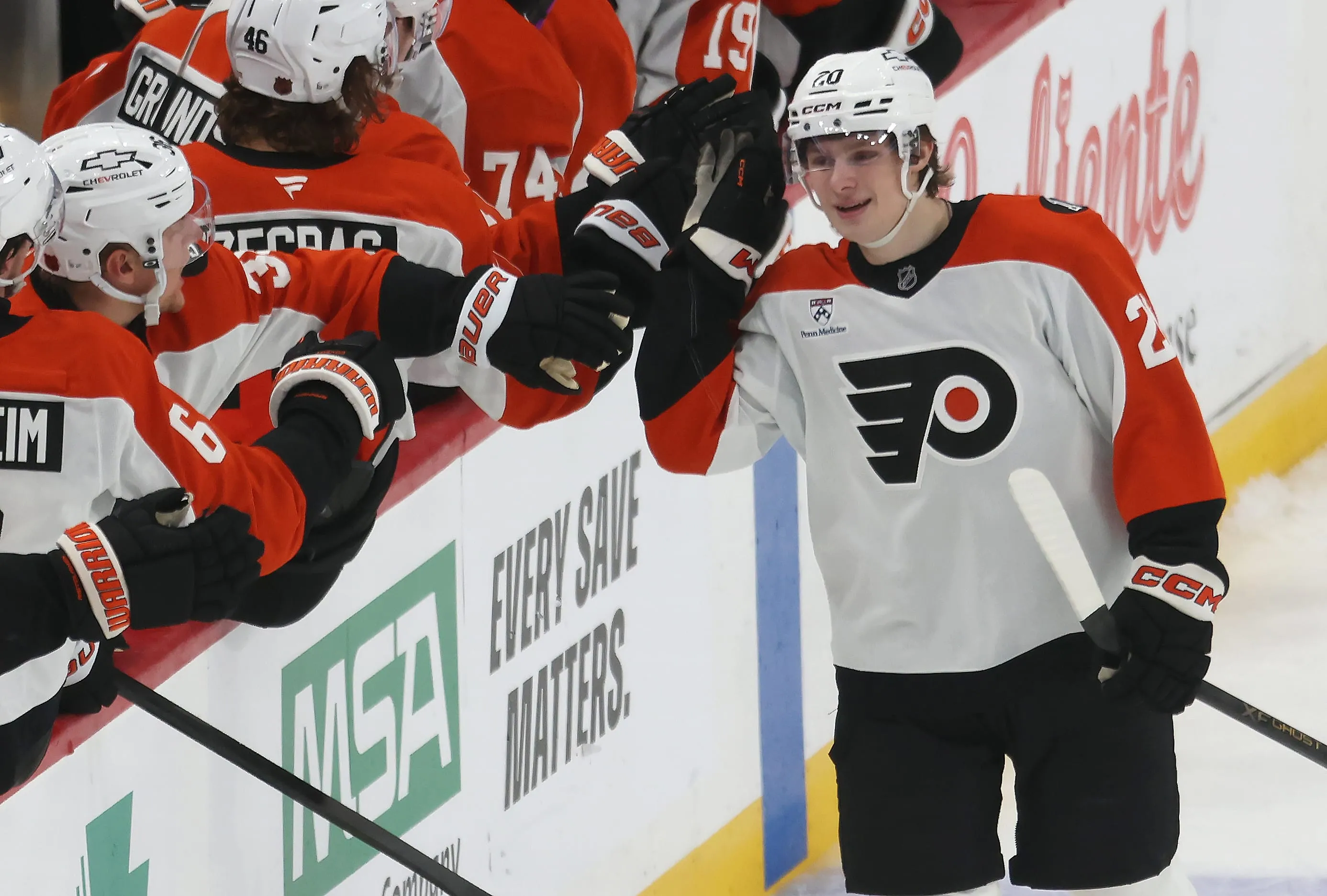 Alex Bump shines in Flyers' game 5 loss to Penguins - Article News sur NHL Insight