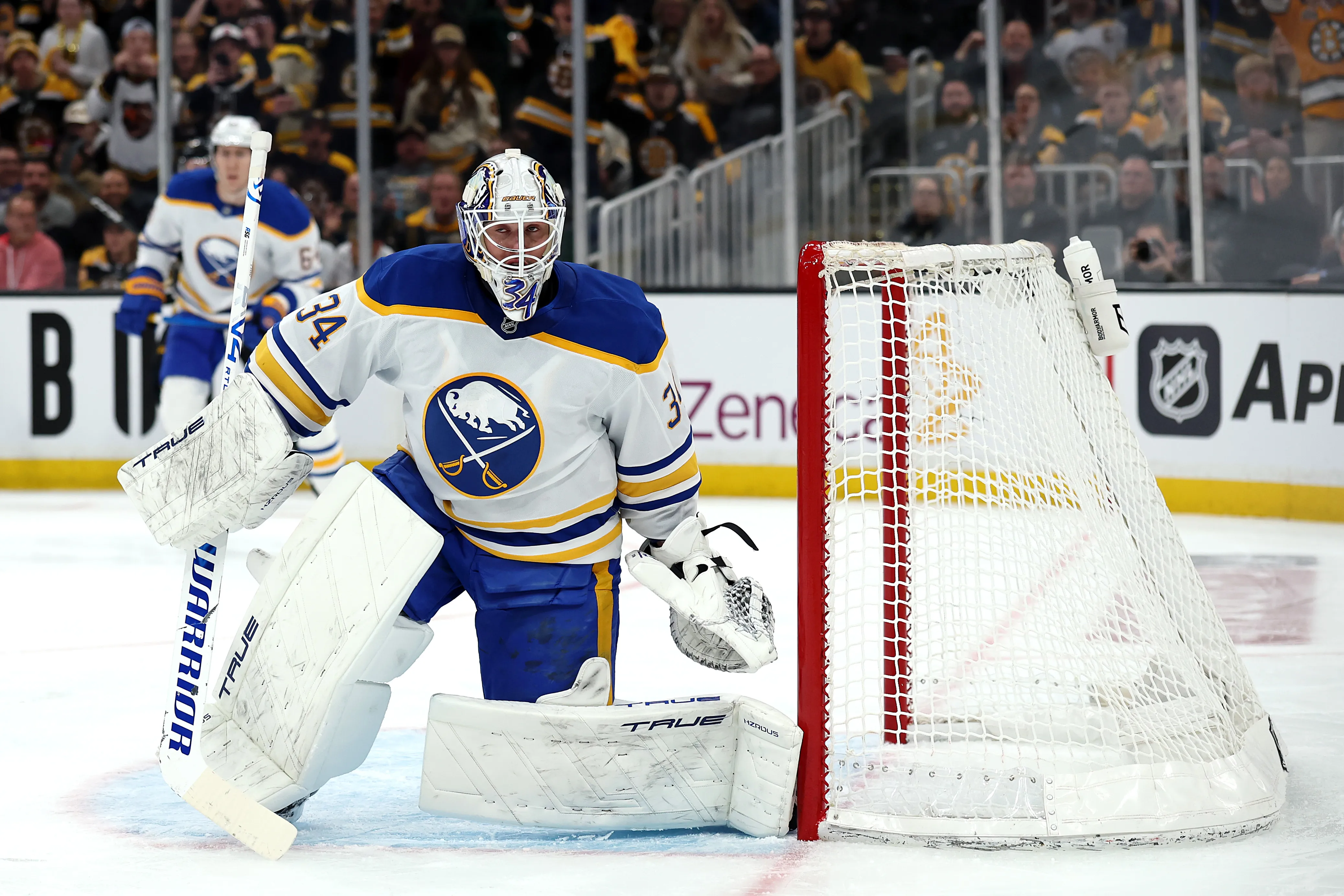 Alex Lyon steps up big for Buffalo Sabres in playoffs - Article News sur NHL Insight