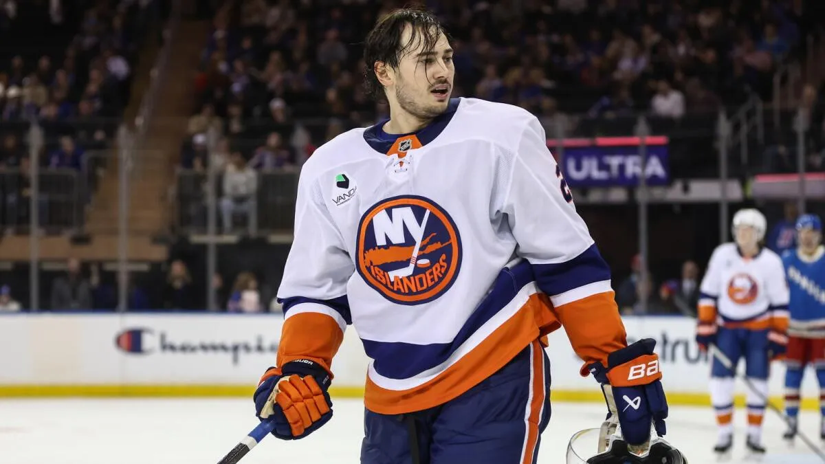 Alexander Romanov right shoulder surgery: Montreal Canadiens defenseman faces five to six months out - Article Analysis sur NHL Insight