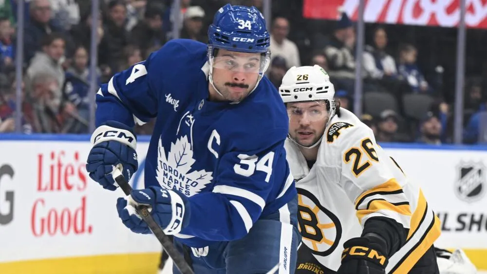 Auston Matthews Injury Shocks Maple Leafs in 5-3 Loss to Bruins (Nov 11, 2025) - Article News sur NHL Insight