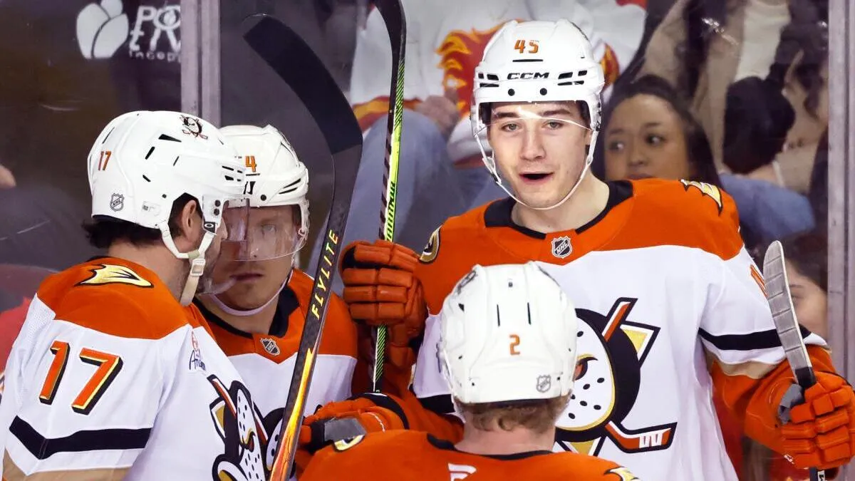 Beckett Sennecke's hat trick clinches Ducks' overtime victory over Flames - Article News sur NHL Insight