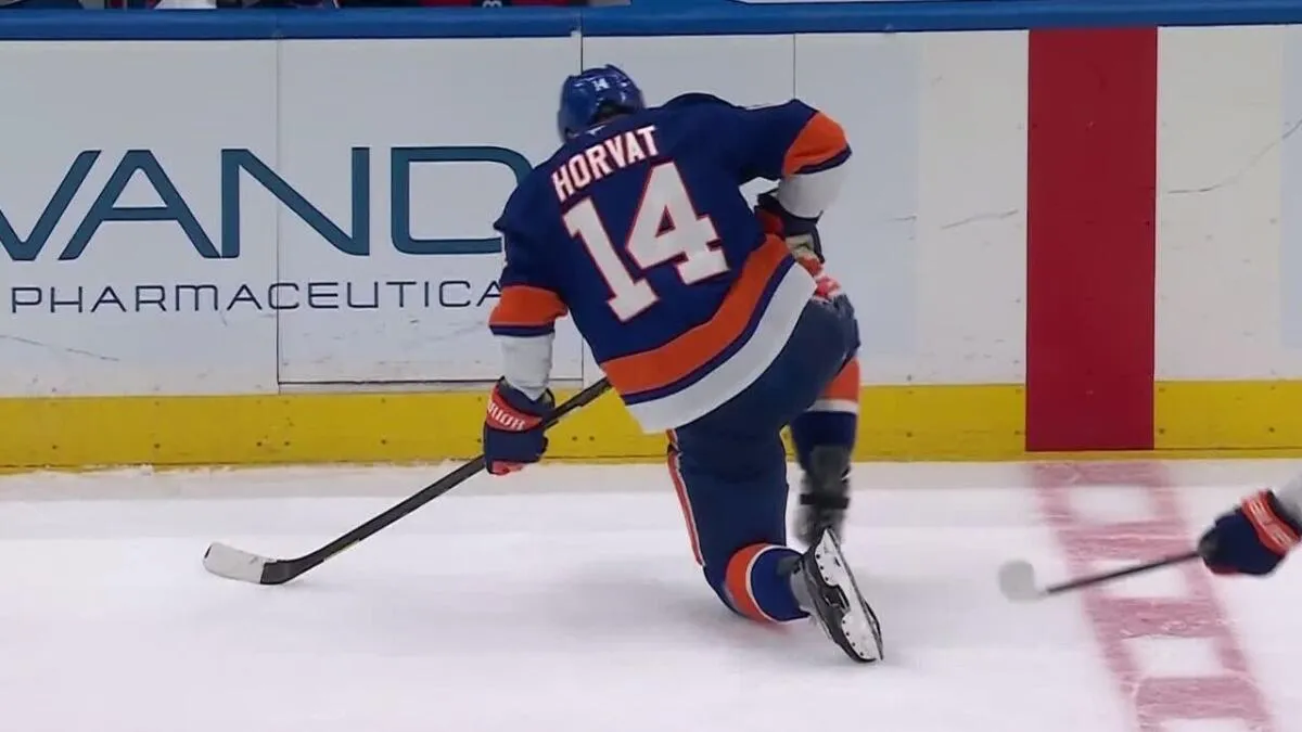 New York Islanders center Bo Horvat faces lower-body injury evaluation - Article News sur NHL Insight