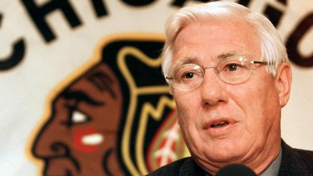 Bob Pulford, hockey hall of Famer and Blackhawks executive, dies at 89 - Article News sur NHL Insight