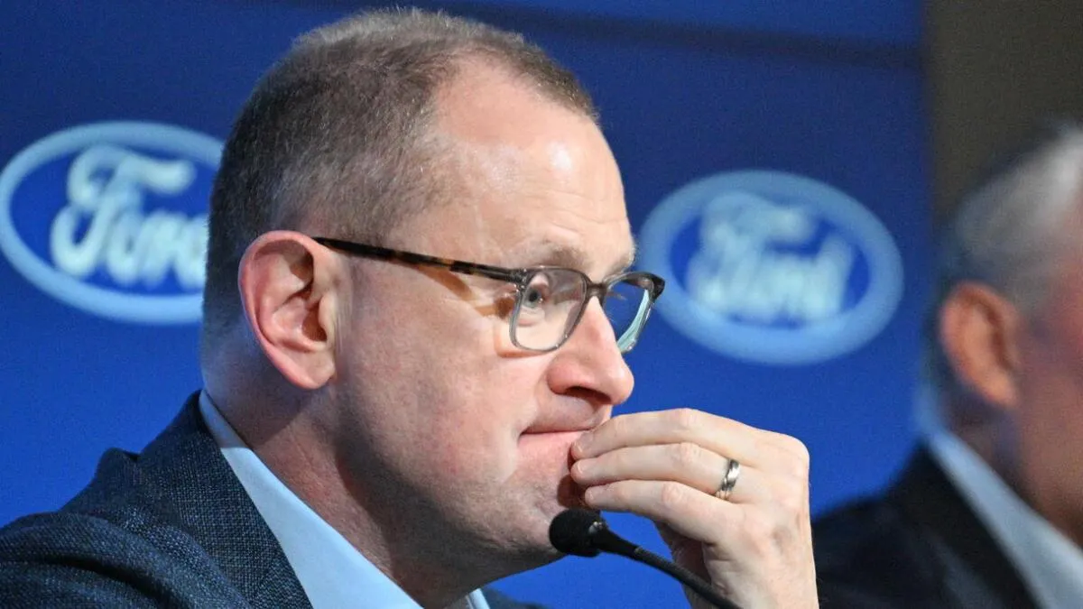 Brad Treliving backs Craig Berube after Maple Leafs coaching shake-up - Article News sur NHL Insight