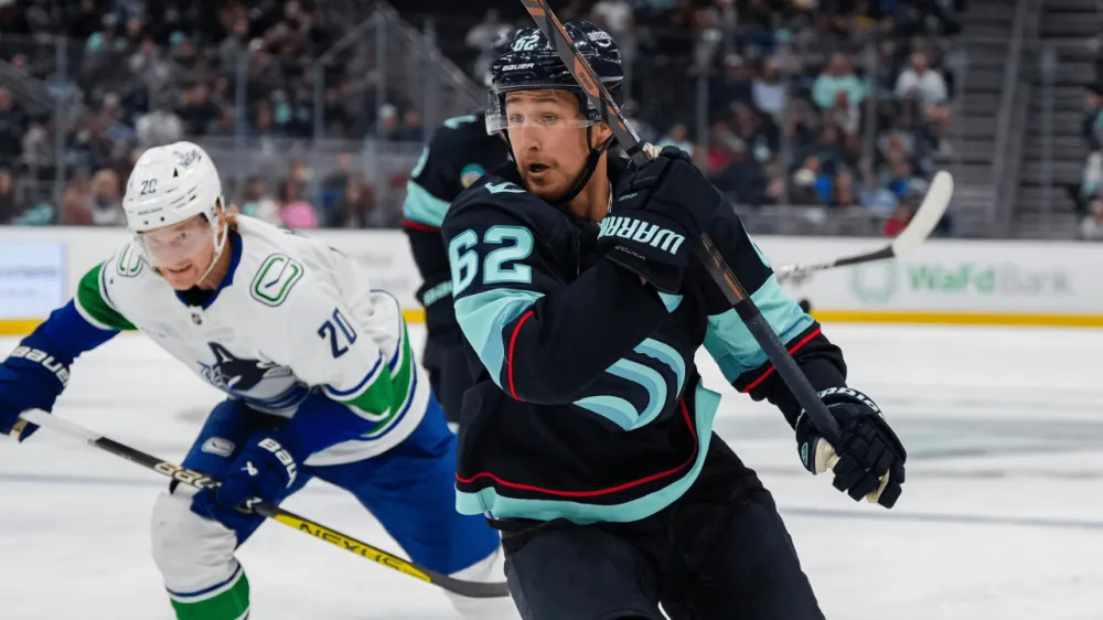 Brandon Montour’s 300th NHL point milestone - Article News sur NHL Insight