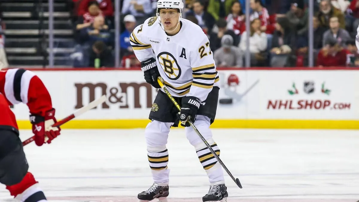 Boston Bruins McAvoy injury impact on Lindholm workload: Analyzing the defensive burden - Article Analysis sur NHL Insight