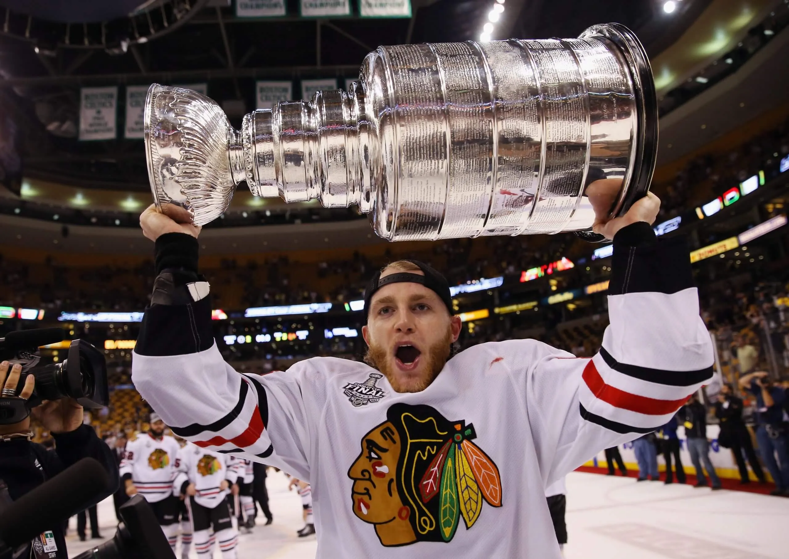 Kane and Dach rumors point to summer roster shifts - Article Analysis sur NHL Insight