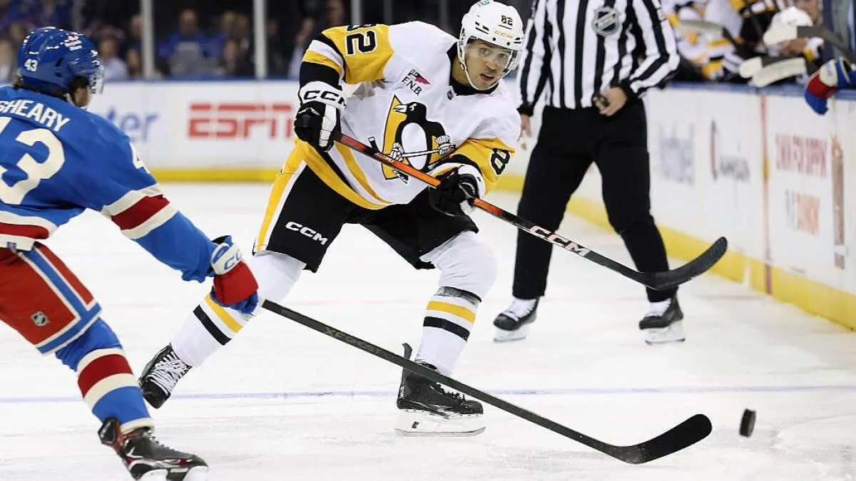 Penguins defenseman Caleb Jones suspended 20 games for PED violation - Article News sur NHL Insight