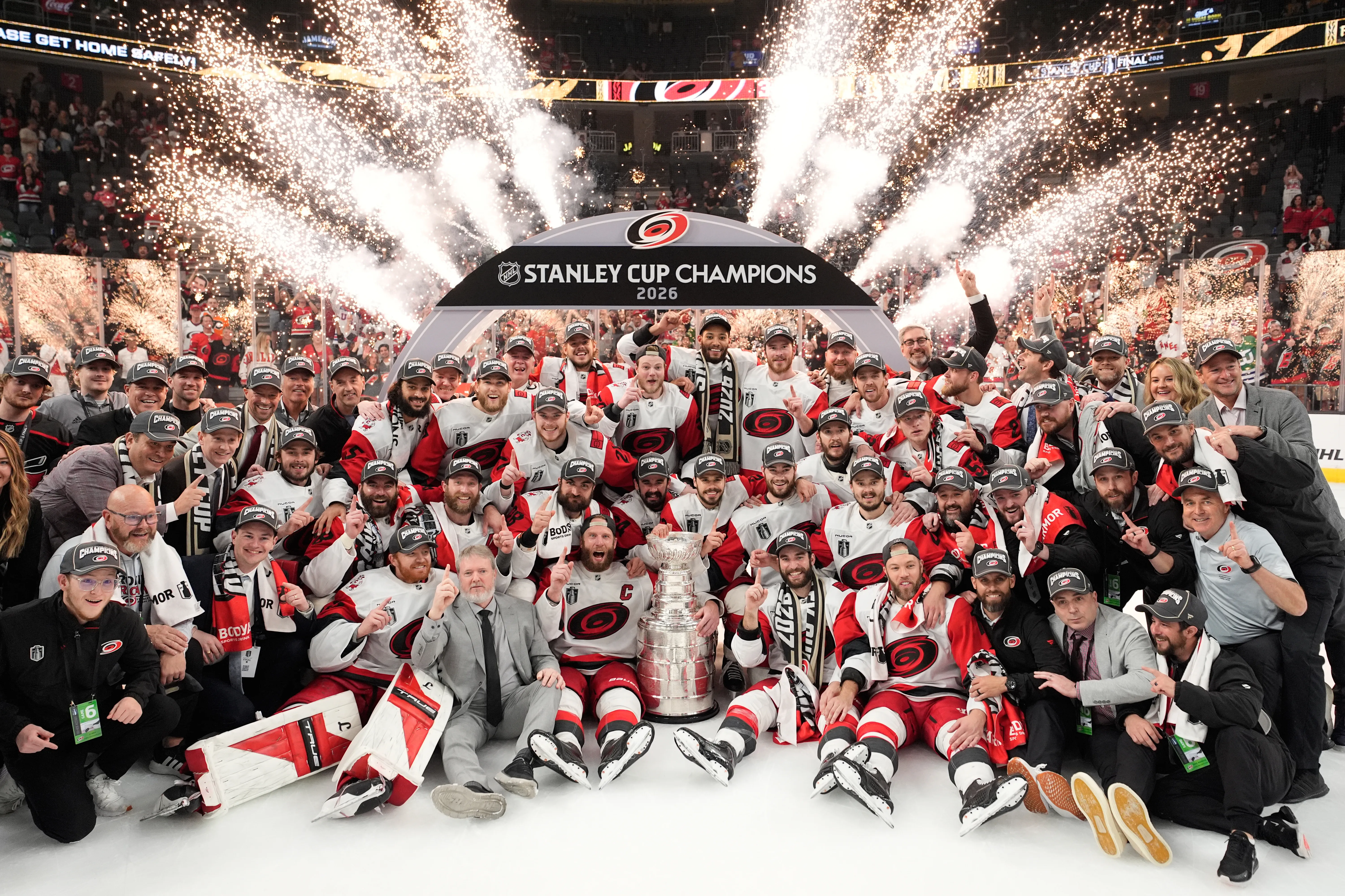 Hurricanes reclaim stanley cup after 20-year drought - Article Analysis sur NHL Insight