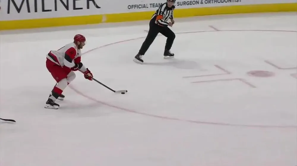 Hurricanes explode for 6-3 win over Sabres to extend streak - Article News sur NHL Insight