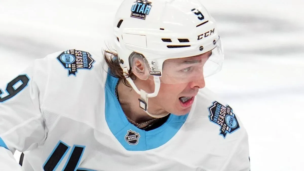 clayton-keller-hockey-captain-grieving-tribute_5.jpg