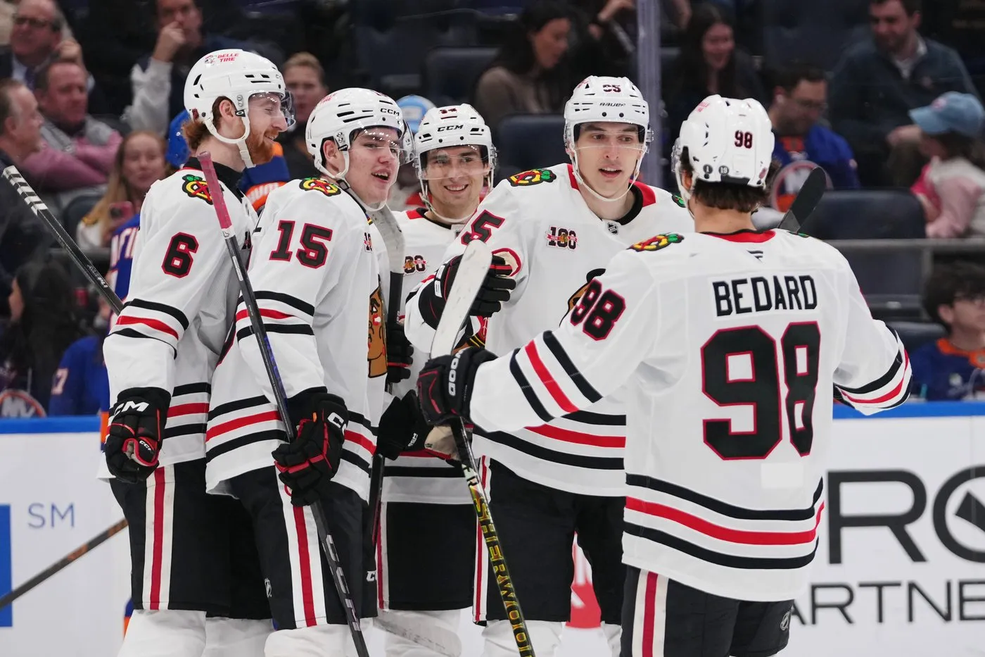 Re-signing Connor Bedard a top priority for Blackhawks entering key offseason - Article News sur NHL Insight