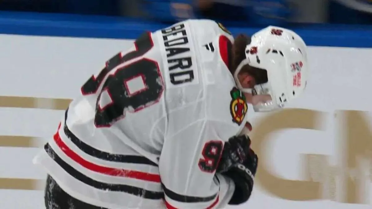 Connor Bedard injury on last-second faceoff keeps him out for Saturday vs Detroit - Article News sur NHL Insight