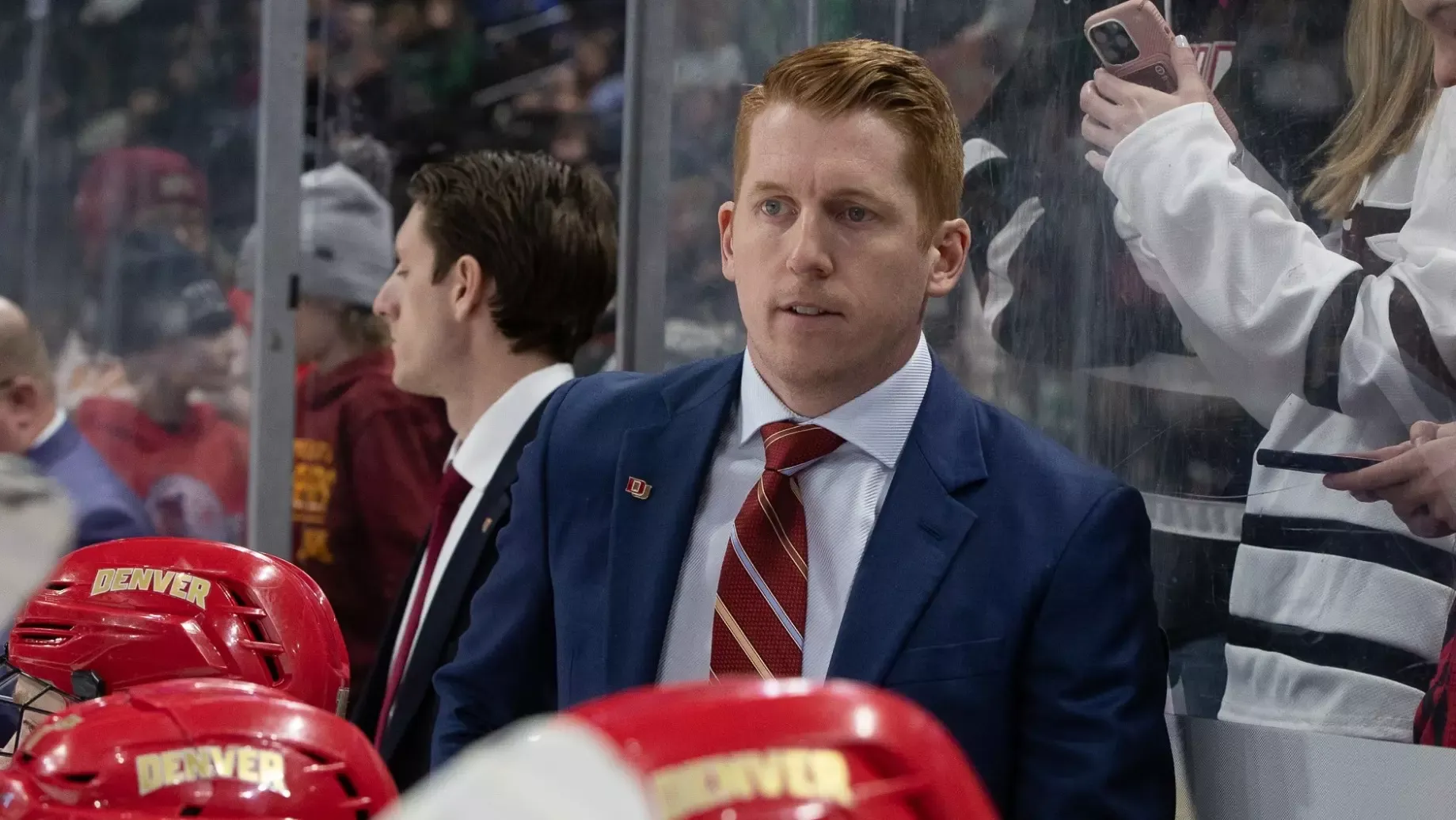 David Carle cements legacy with third NCAA title at Denver - Article News sur NHL Insight