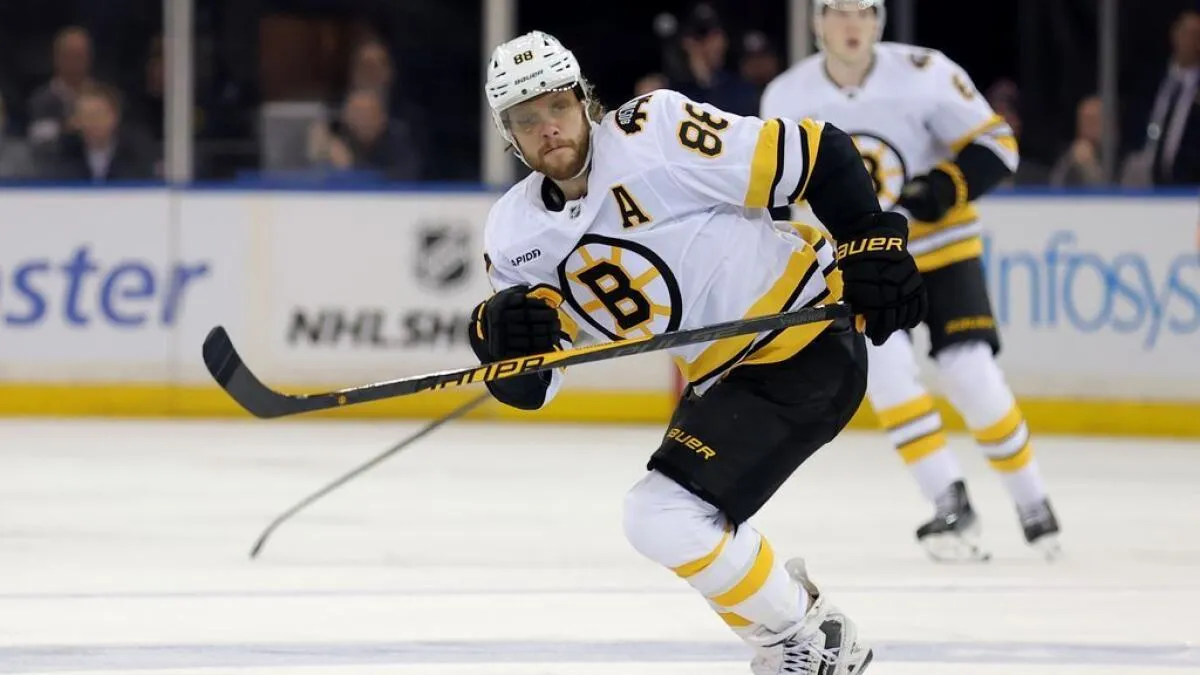 David Pastrnak hits 900 career points in Bruins win over Rangers - Article News sur NHL Insight