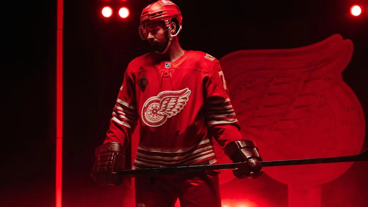 detroit-red-wings-centennial-jersey_7.jpeg