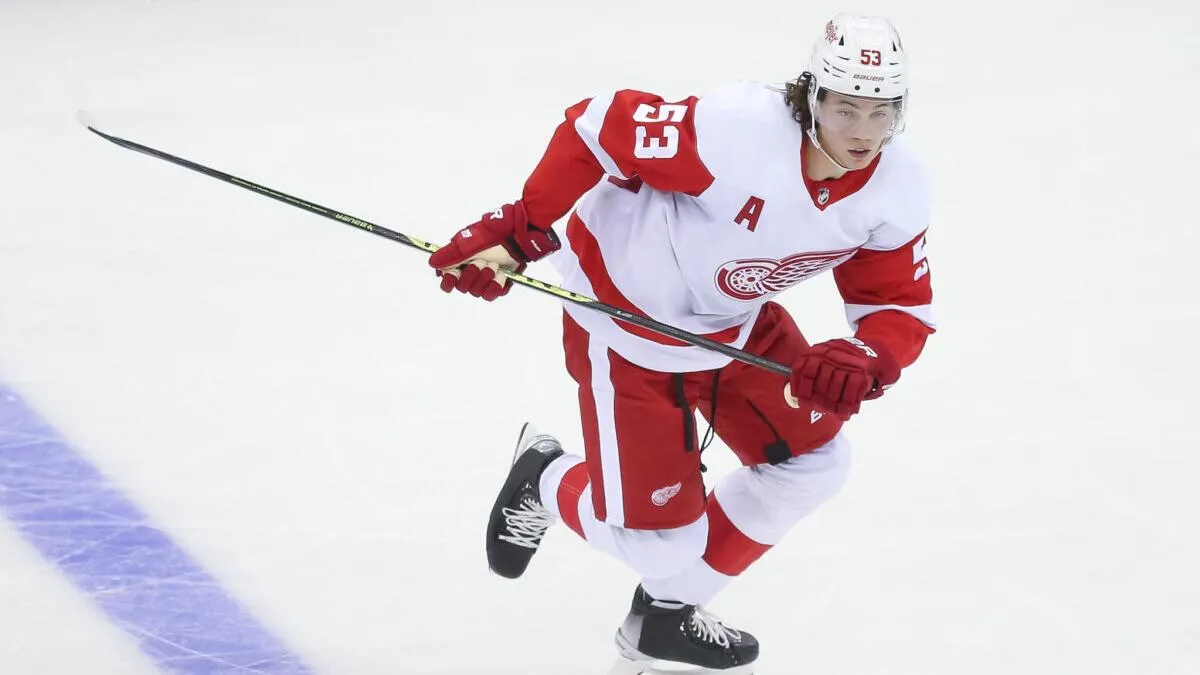 Detroit Red Wings player grades first quarter 2025-26 season: analyzing the first 20 games - Article Analysis sur NHL Insight