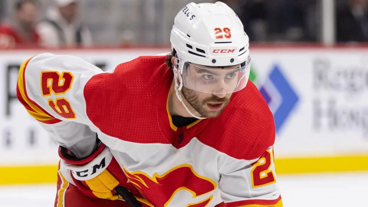 Dillon Dube Signs AHL Professional Tryout with St. Louis Blues After Acquittal - Article Draft & Prospects sur NHL Insight