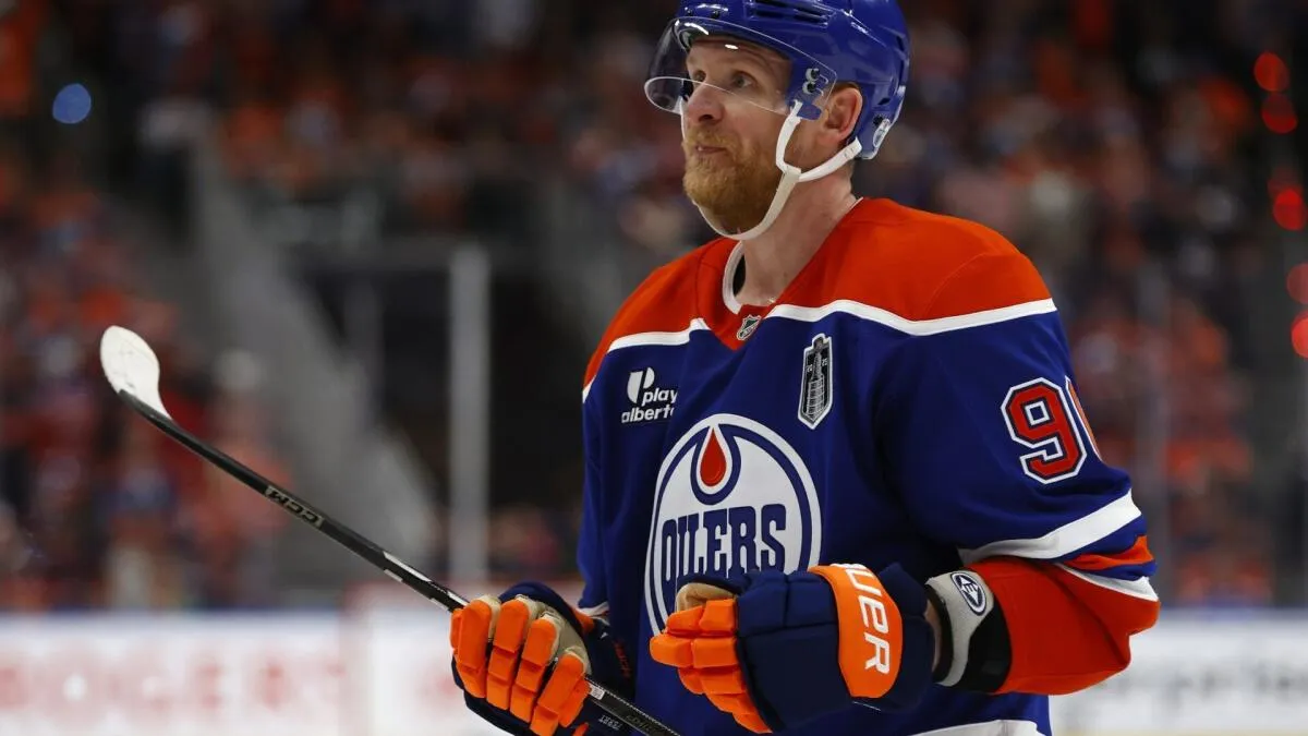 Oilers’ Forward Depth Crisis Threatens 2025-26 Championship Dream - Article Analysis sur NHL Insight