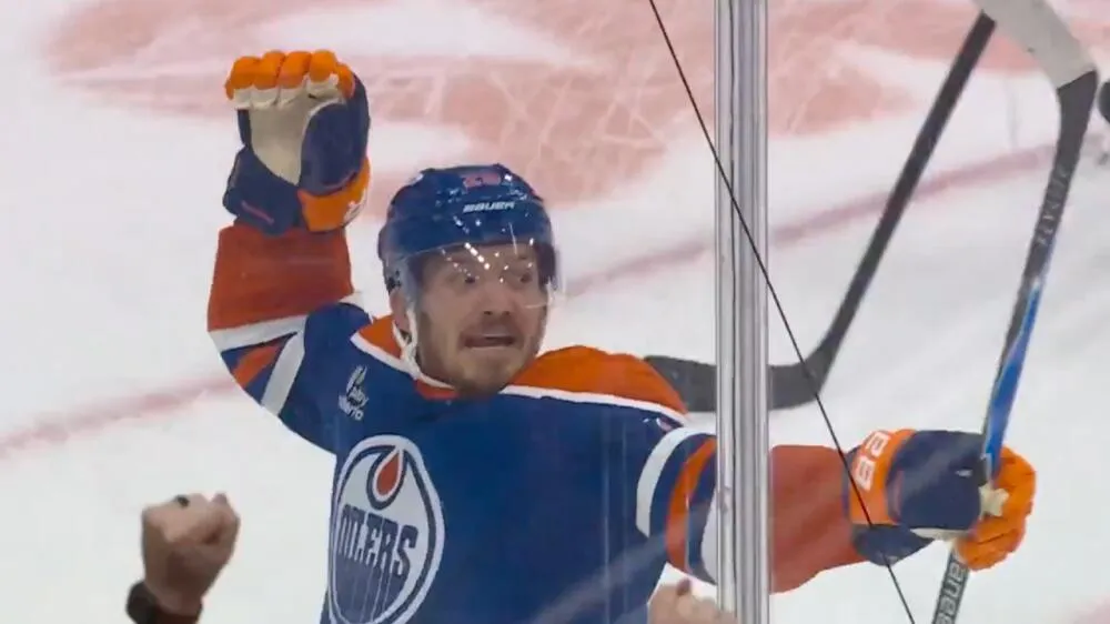 Jack Roslovic's overtime heroics lift Oilers past Flyers in OT thriller - Article News sur NHL Insight