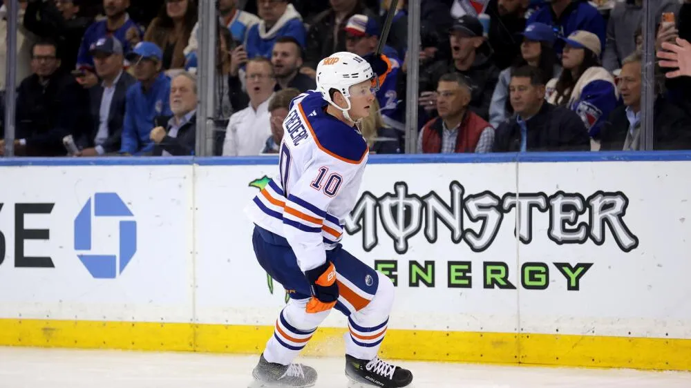 Understanding the Edmonton Oilers McDavid Bouchard tense exchange during practice after 9-1 loss to Colorado Avalanche - Article News sur NHL Insight