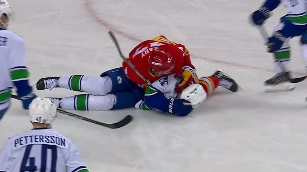 Elias Pettersson's Injury-Plagued 2024-25 Season and Vancouver Canucks’ Challenge - Article Analysis sur NHL Insight