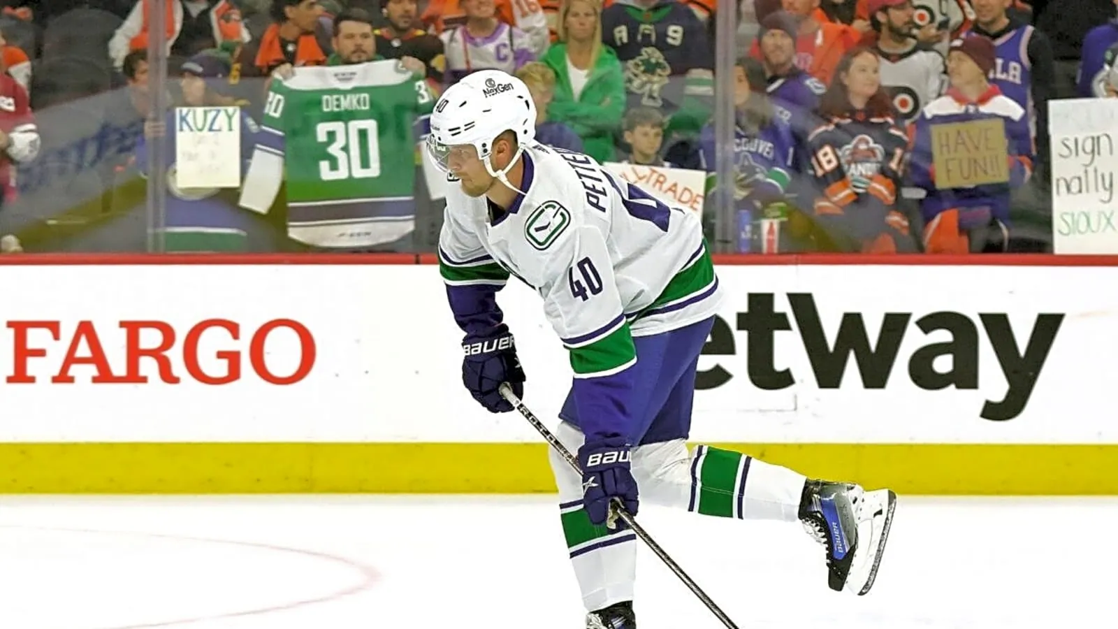 Elias Pettersson faces crucial summer with the vancouver canucks - Article Analysis sur NHL Insight