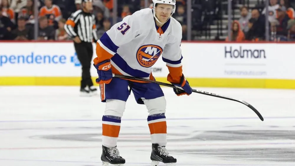 Emil Heineman's breakout with the New York Islanders after the Noah Dobson trade - Article Analysis sur NHL Insight