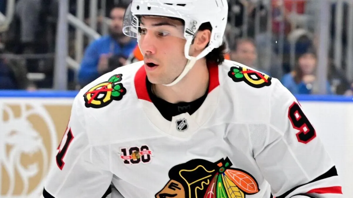 Chicago Blackhawks place Frank Nazar on injured reserve: Impact and timeline for rookie's recovery - Article News sur NHL Insight