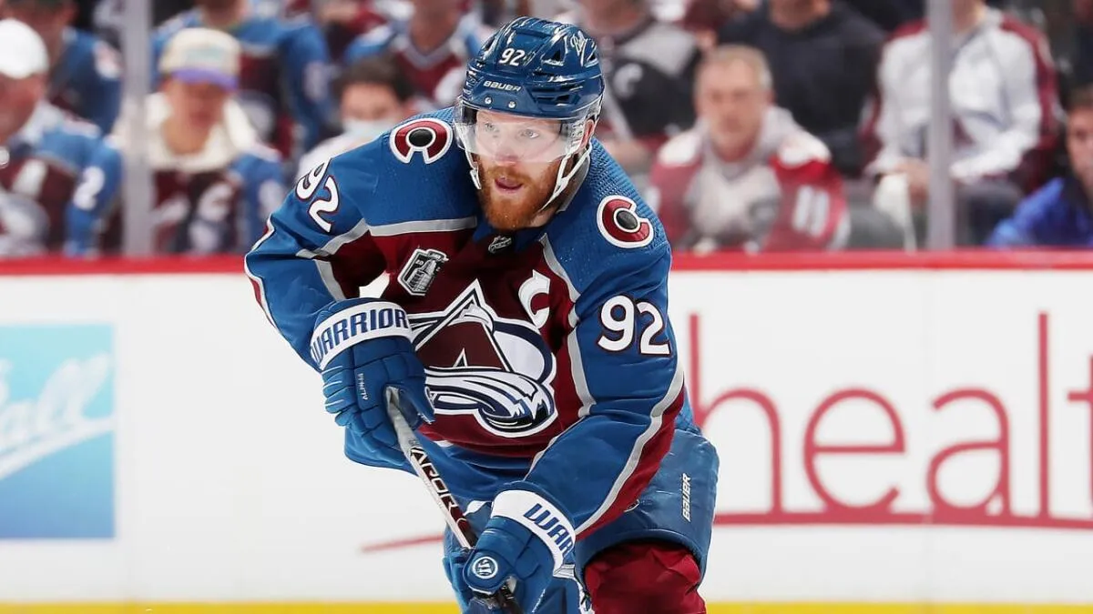 Gabriel Landeskog return to Colorado Avalanche regular season 2025: captain’s comeback timeline, knee updates and what it means for the playoff push - Article News sur NHL Insight