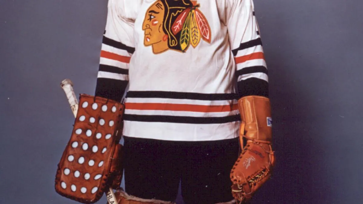 Glenn Hall, NHL's ironman goaltender, dies at 94 - Article News sur NHL Insight
