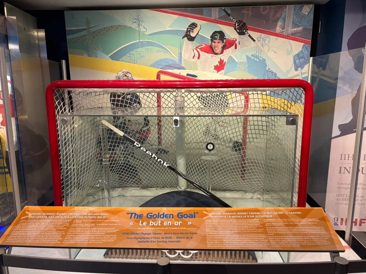 Hockey Hall of Fame stands firm on golden goal puck ownership - Article News sur NHL Insight