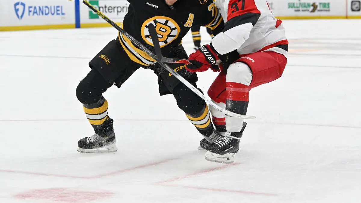 Hurricanes vs Bruins projected lineup November 17, 2025: who’s in, who’s out, and who tips the scales in Boston - Article Draft & Prospects sur NHL Insight