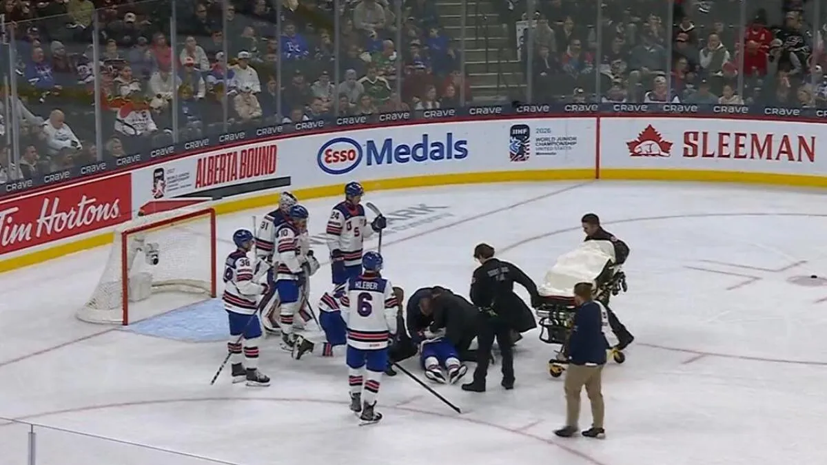Cole Hutson puck injury at the IIHF World Junior Championship 2025: What happened and what it means for Team USA - Article News sur NHL Insight