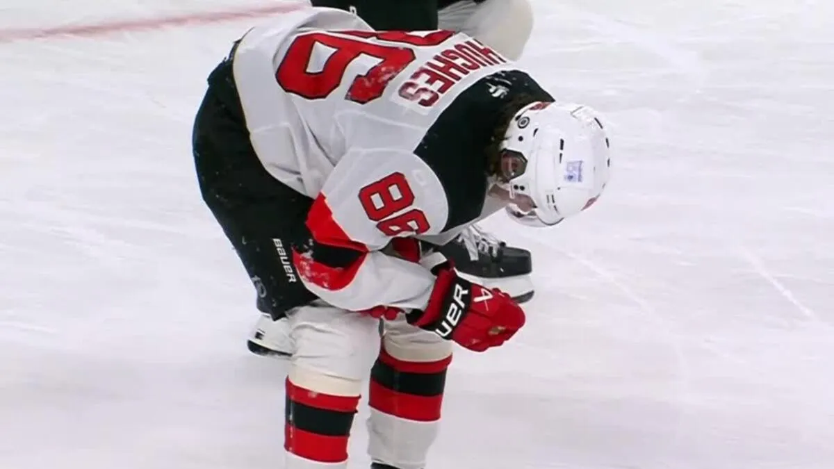 Devils center Jack Hughes exits game early with injury - Article News sur NHL Insight