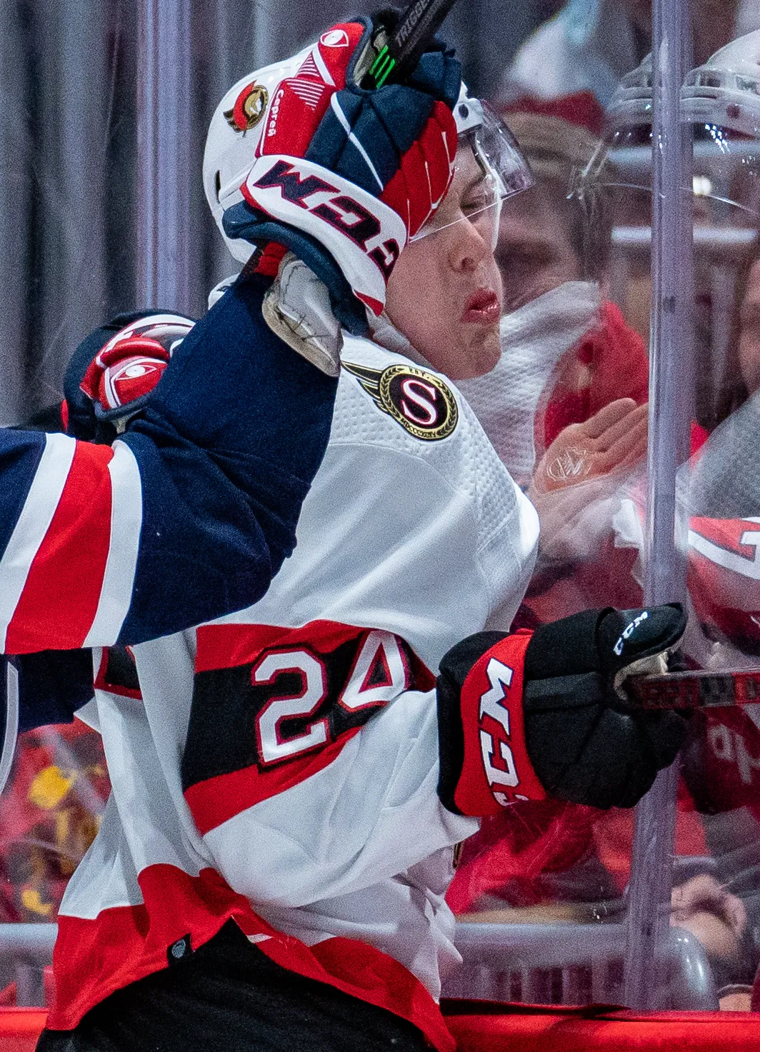 Red Wings extend Jacob Bernard-Docker on two-year deal - Article News sur NHL Insight
