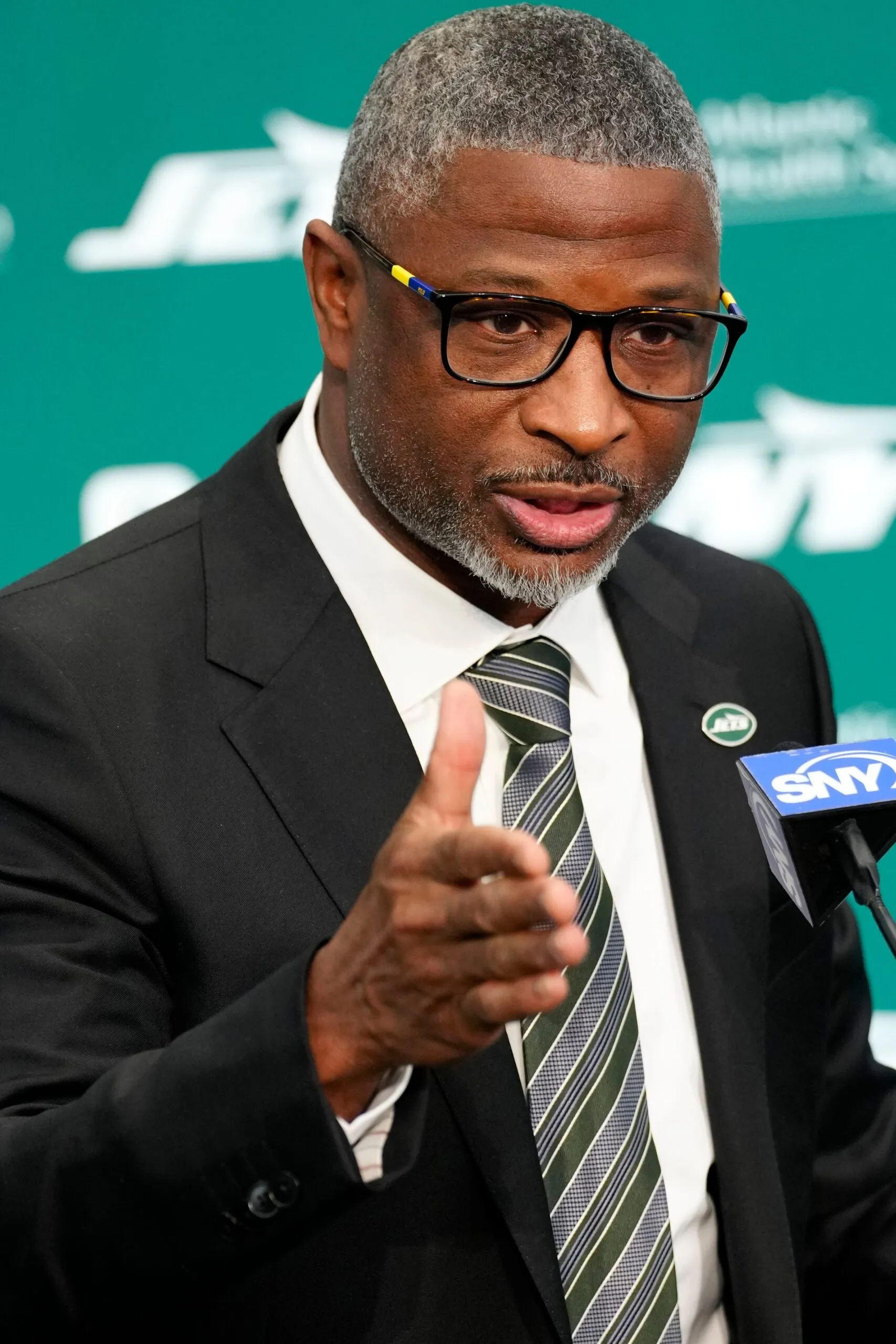 Jets GM Cheveldayoff stresses measured offseason approach after playoff miss - Article News sur NHL Insight