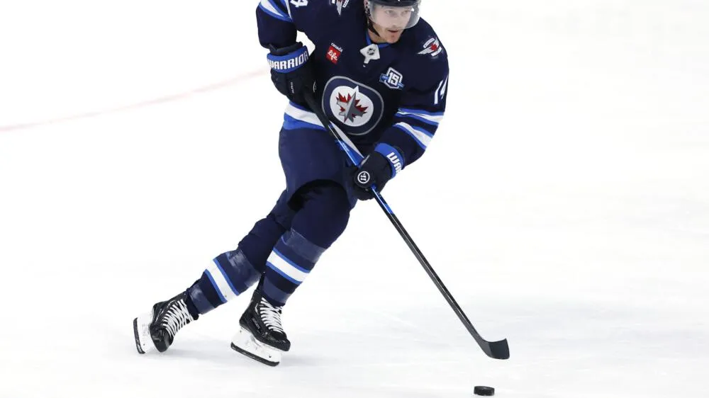 Gustav Nyquist Day-to-Day Injury Tests Winnipeg Jets Ahead of Penguins Clash - Article News sur NHL Insight