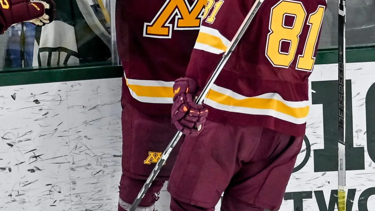 Jimmy Snuggerud left wrist surgery sidelines Blues rookie for six weeks - Article News sur NHL Insight