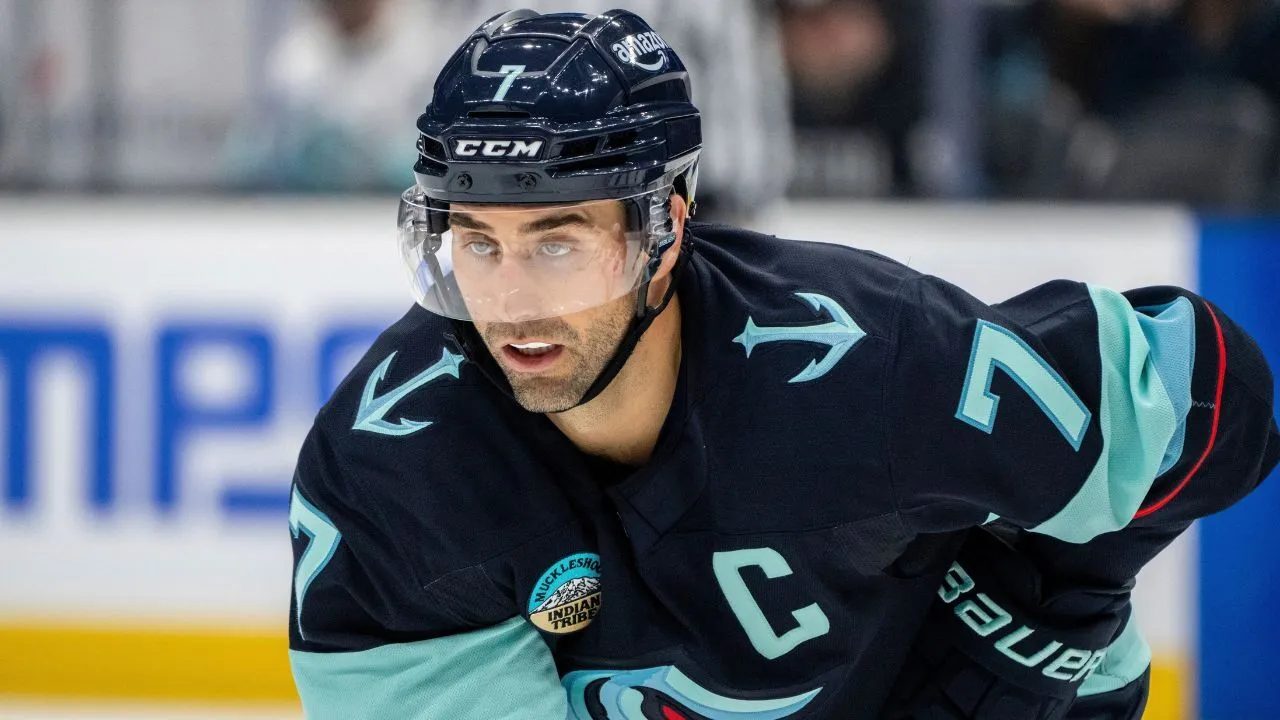 jordan-eberle-kraken-contract-extension_2.jpg