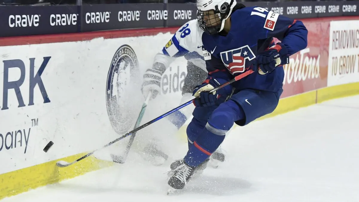 laila-edwards-olympic-hockey_4.jpg