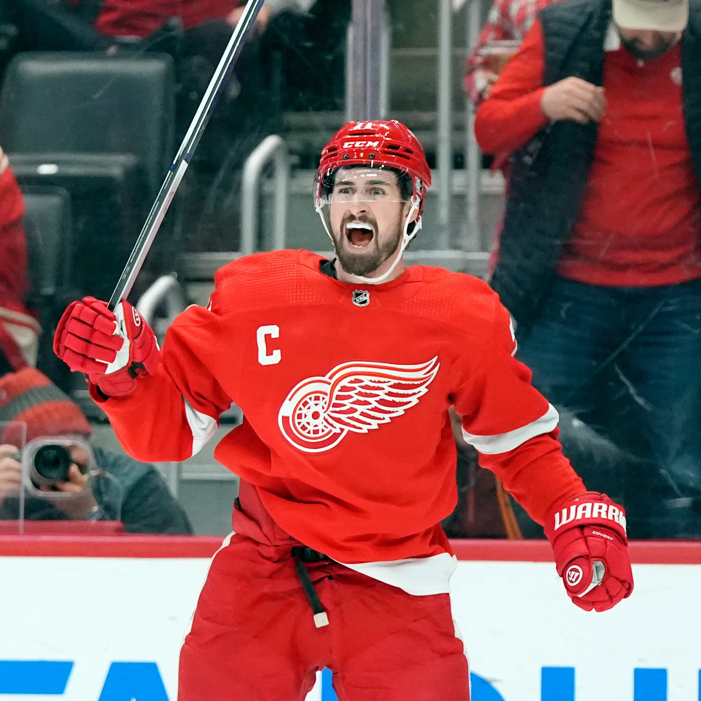 Dylan Larkin will not captain Red Wings in 2026-27 - Article Analysis sur NHL Insight