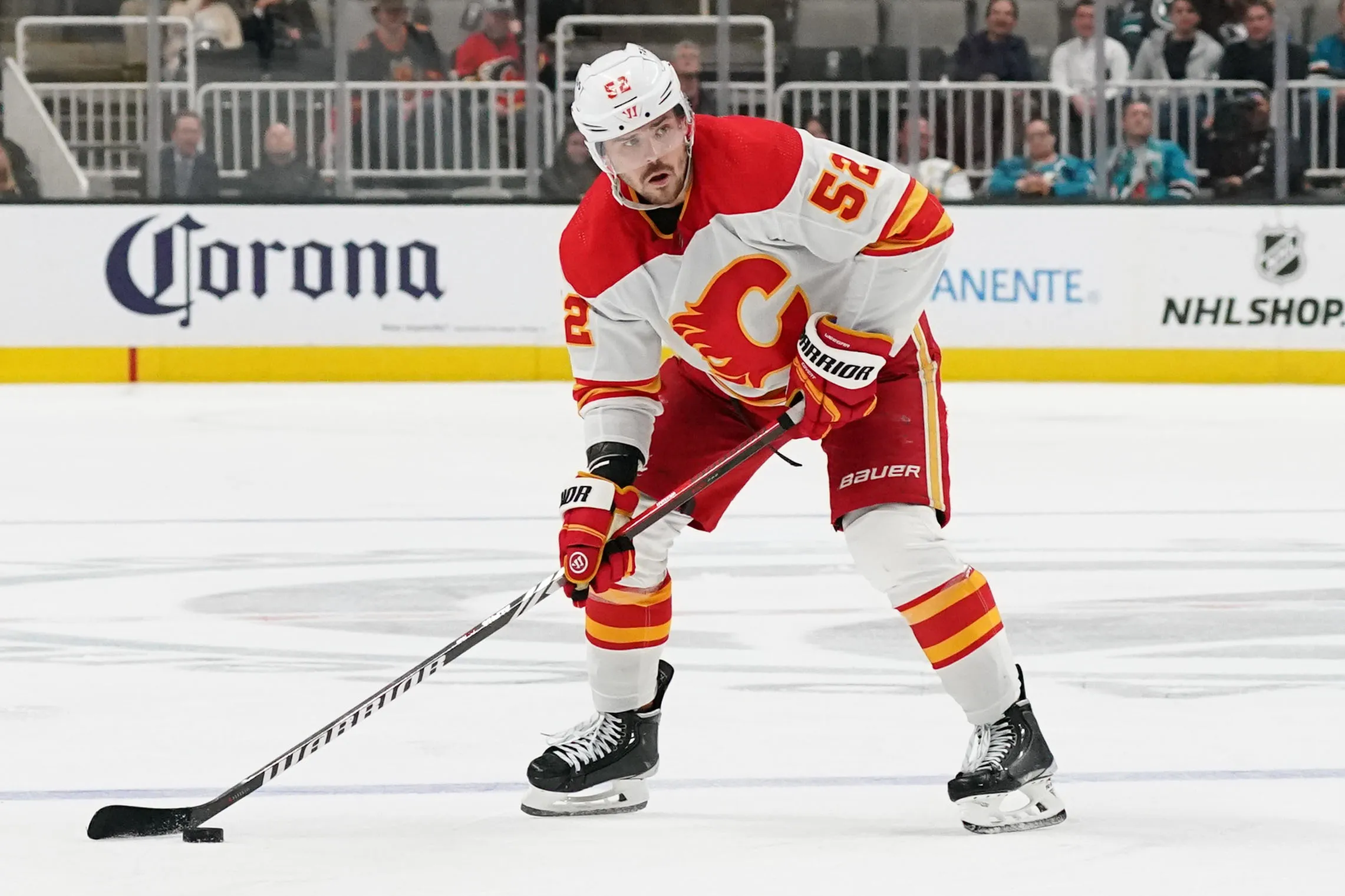 Utah Mammoth acquire MacKenzie Weegar from Calgary Flames - Article News sur NHL Insight