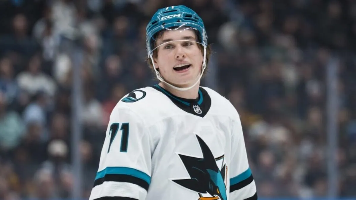 Macklin Celebrini named to Canada’s 2026 Winter Olympics men’s hockey roster - Article News sur NHL Insight