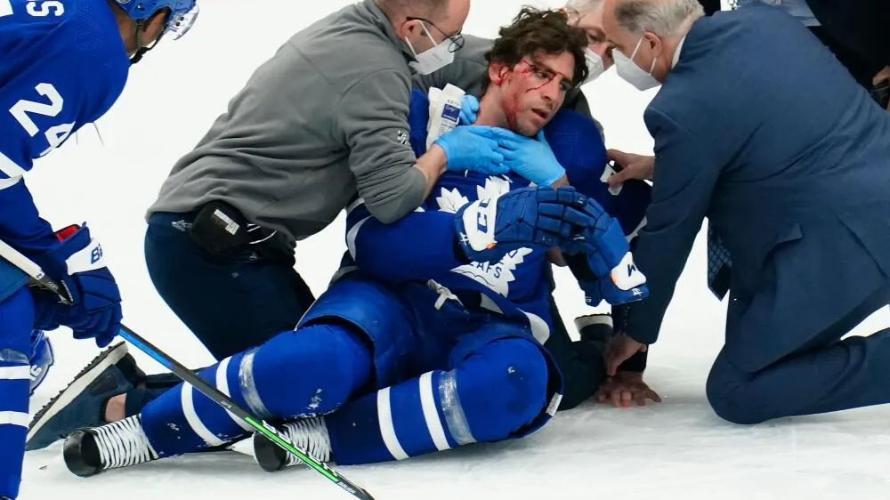 Injury crisis reshapes Maple Leafs defense and goaltending in 2024-25 - Article News sur NHL Insight