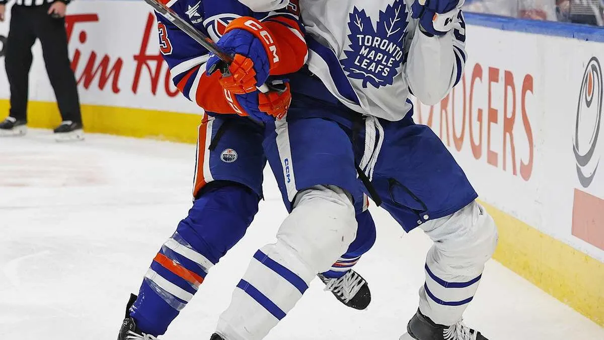 Toronto Maple Leafs 2024-25 season injuries and roster instability analysis: How the blue and white navigate unprecedented adversity - Article Analysis sur NHL Insight