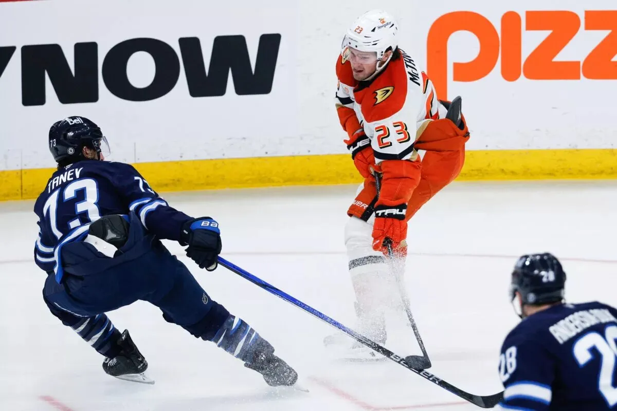 McTavish Trade Speculation Persists Despite Ducks Needs - Article Analysis sur NHL Insight