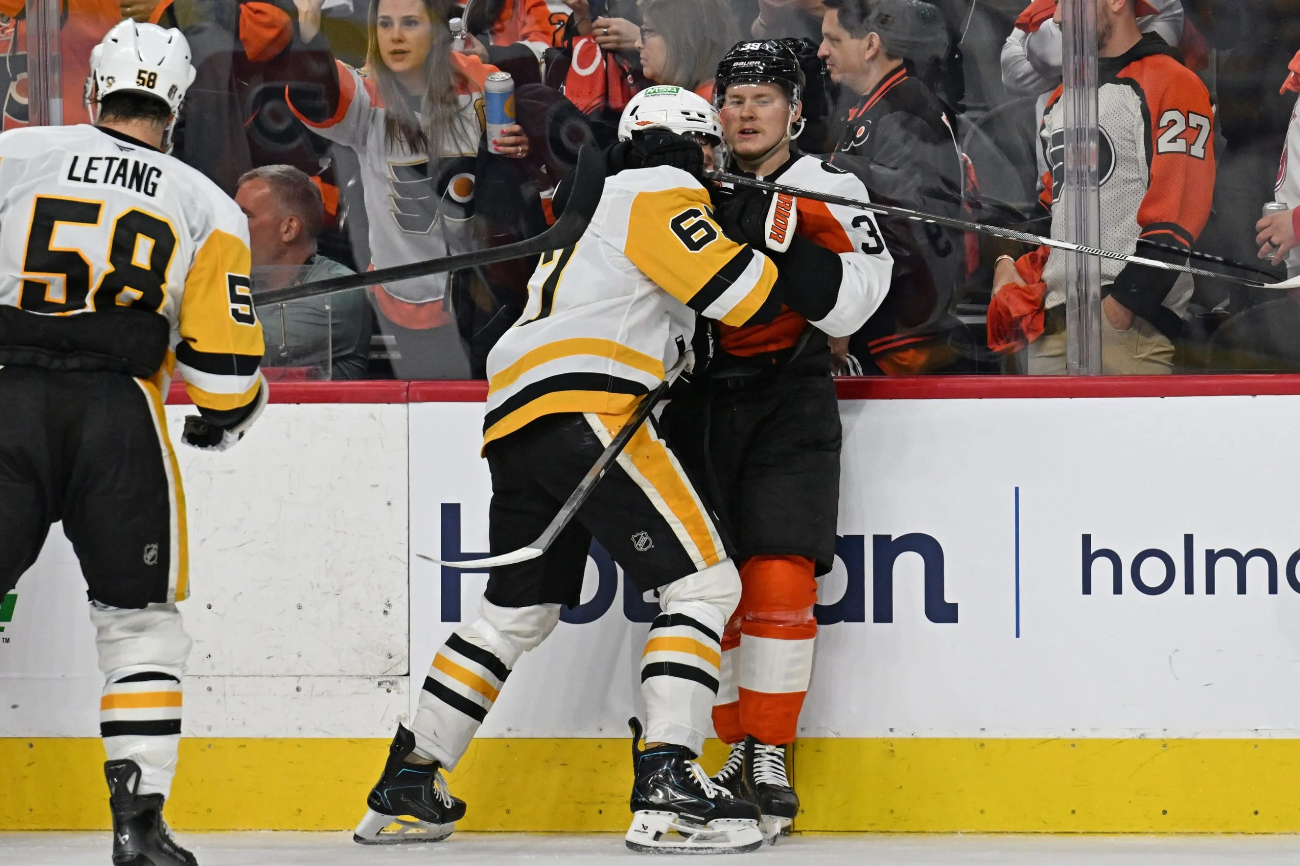 Are the Flyers handling Matvei Michkov the right way? - Article Analysis sur NHL Insight