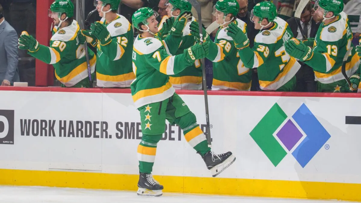 Minnesota Wild 4-3 shootout win over Carolina Hurricanes recap: Wallstedt shines as Wild extend point streak - Article News sur NHL Insight